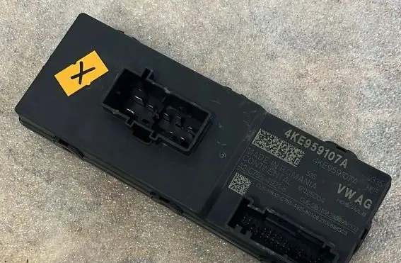 Audi A6 S6 C8 4K Tailgate/trunk control unit/module 4KE959107A