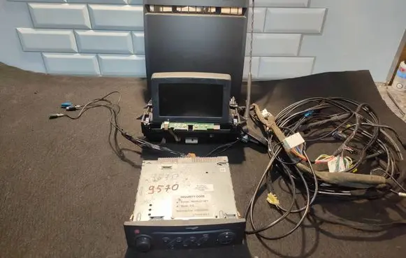 Renault Megane II Screen/display/small screen 216683290