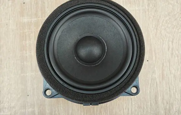 BMW X6 G06 Front door speaker 2622518