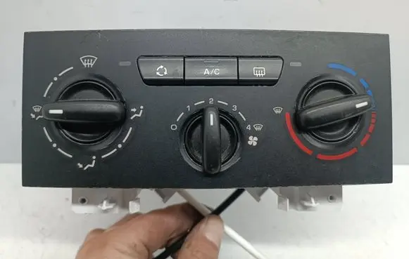 Peugeot Partner Climate control unit 9676532480 A42104600
