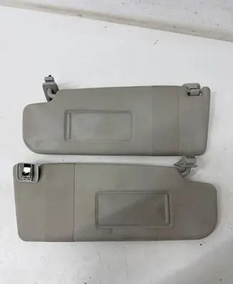 Volkswagen Golf V Sun visor 