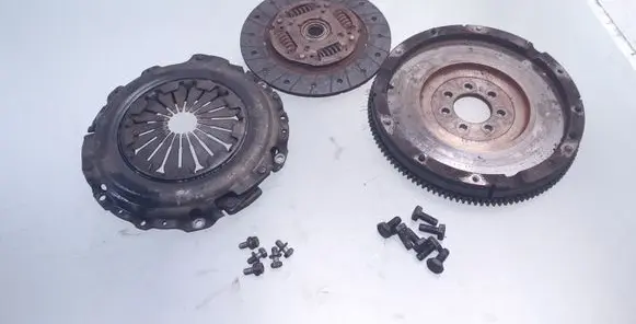 Volvo S40, V40 Clutch set kit 8200509419