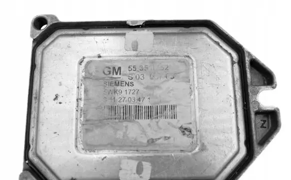 Opel Zafira B Engine control unit/module 55351752