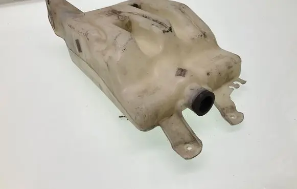 Nissan Micra Windshield washer fluid reservoir/tank