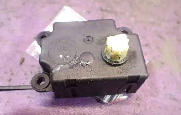 A/C air flow flap actuator/motor