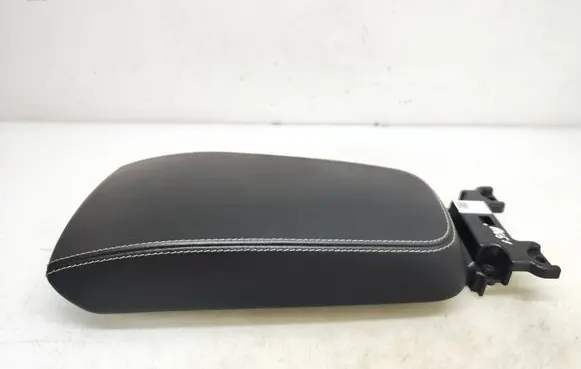 Volvo XC40 Armrest 31469781 31469568