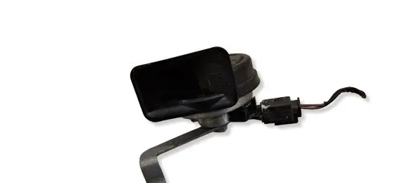 BMW 2 F46 Horn signal 7332605