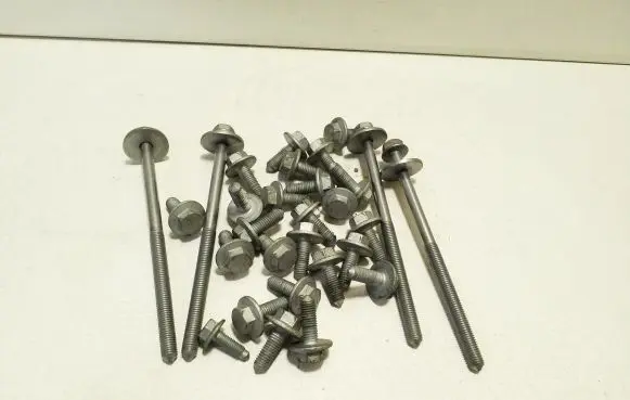 Volkswagen ID.4 Nuts/bolts 