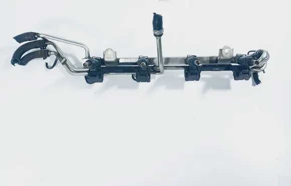 Volkswagen Sharan Fuel main line pipe 06A133681