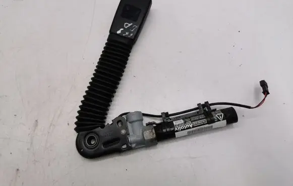 BMW 5 F10 F11 Front seatbelt buckle 224802 140102