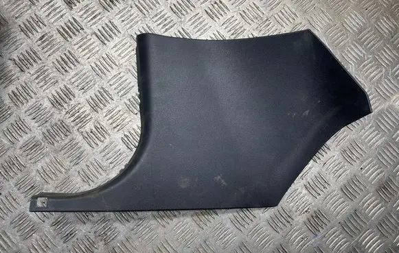 Foot area side trim
