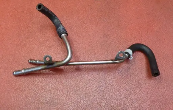 Volkswagen Golf VII Fuel line pipe 04L201360AA