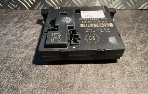 Mercedes-Benz CLS C219 Door control unit/module A2198200326