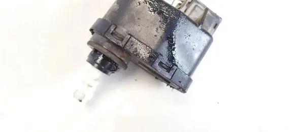 Headlight level adjustment motor