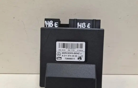 Mercedes-Benz E W211 Tailgate/trunk control unit/module A2118700926 73666511