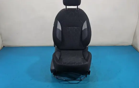 Peugeot 2008 I Front passenger seat IMPRK1596503