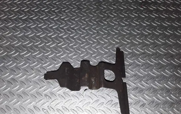 Mercedes-Benz S W220 Rear brake pad spring 