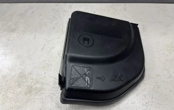 Citroen Berlingo Fuse box cover 9658418180