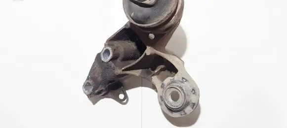 Audi A4 S4 B6 8E 8H Engine mounting bracket 8e0199351