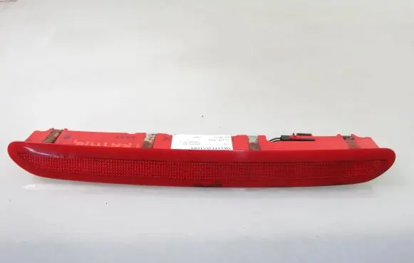 Volkswagen PASSAT B6 Third/center stoplight 1K6945097B
