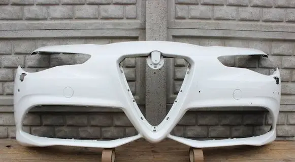 Alfa Romeo Giulia Front bumper 50567735