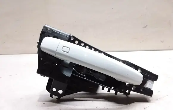 Audi A5 8T 8F Front door exterior handle 8T0837886B