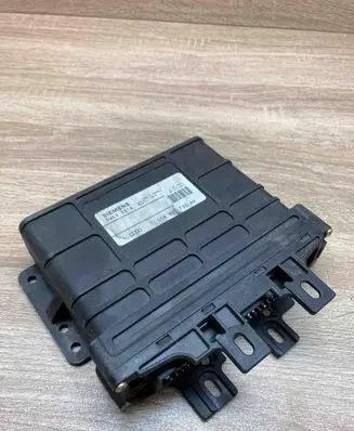 Audi A4 S4 B5 8D Gearbox control unit/module 01N927733AN 5WK3331A K01