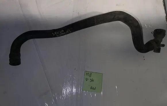Skoda Octavia Mk1 (1U) Coolant pipe/hose 
