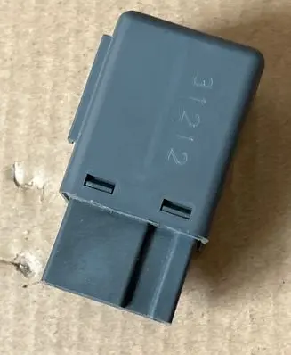 Nissan Almera Tino Other relay 24330C9900