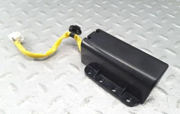 Passenger airbag on/off switch