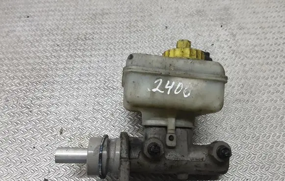 Skoda Octavia Mk1 (1U) Master brake cylinder 21027099