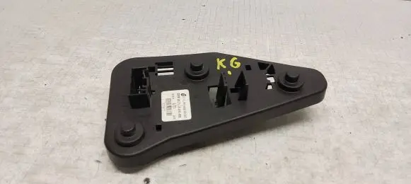 BMW X3 E83 Tail light bulb cover holder 3418439 430077