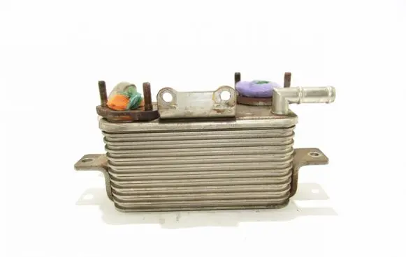 Mitsubishi Pajero Oil filter mounting bracket