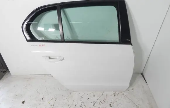 Skoda Superb B6 (3T) Rear door 