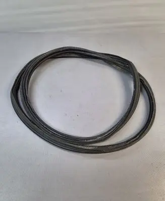 Toyota Auris E180 Trunk rubber seal (body) 