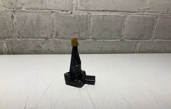 BMW 6 F06 Gran coupe Oil level sensor 8608780 12037322