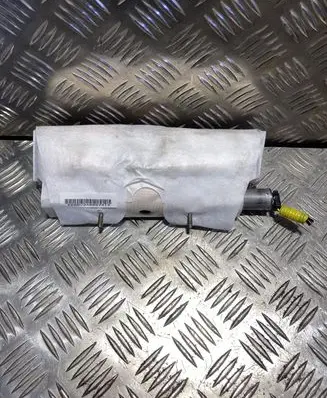 Subaru Outback (BS) Knee airbag 