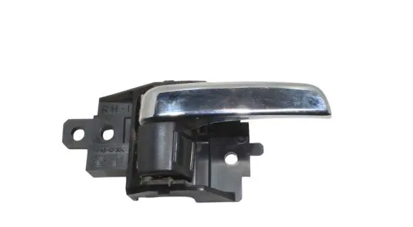 Mitsubishi Outlander Rear door interior handle