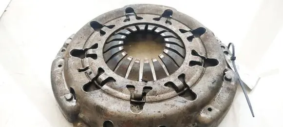 Nissan Almera Tino Pressure plate 