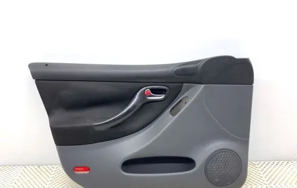 Seat Leon (1M) Front door card panel trim 