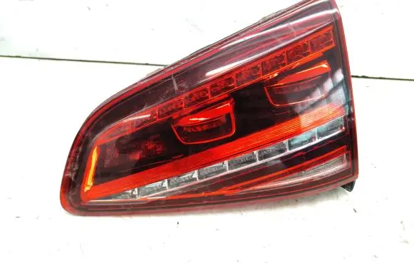 Volkswagen Golf VII Tailgate rear/tail lights 5G0945308F 81240201