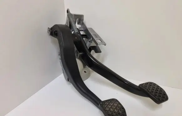BMW 1 F20 F21 Pedal assembly 6860643 678711 21010121244
