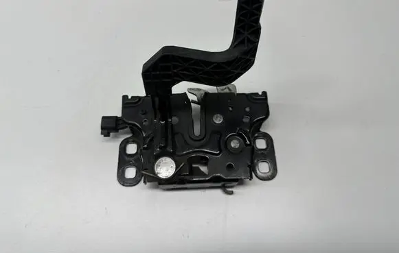 Chrysler Pacifica Engine bonnet/hood lock/catch 3043454 A71