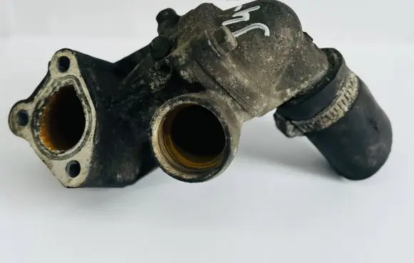 Mitsubishi Carisma Thermostat/thermostat housing 