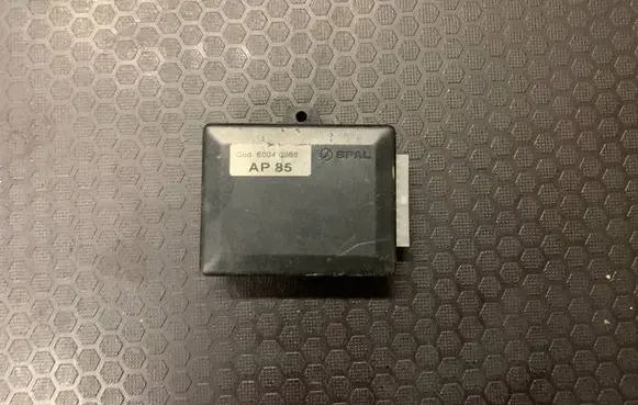 Nissan X-Trail T30 Alarm control unit/module A000397 AP85