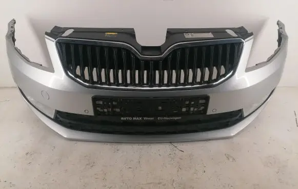 Skoda Octavia Mk3 (5E) Front bumper 5E0807221