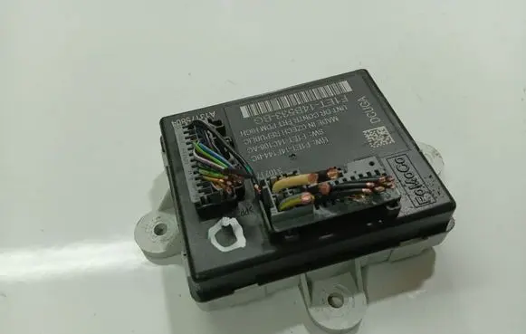 Ford C-MAX II Door control unit/module 310717