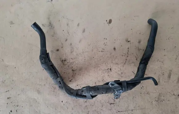 Volvo S60 Breather hose/pipe 08651049