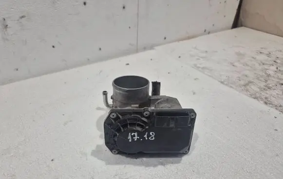 Suzuki Swift II Throttle body valve 69L0 69L0-8N27