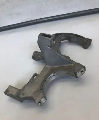 Mercedes-Benz GLA H247 A/C compressor mount bracket A2820162200